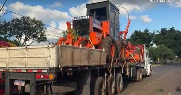 TRABALHADOR DE CASCAVEL CAI DE 4 METROS DE ALTURA AO TENTAR LEVANTAR FIO PARA CAMINHÃO PASSAR COM MÁQUINA