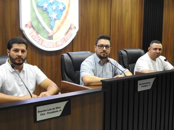 COMISSÃO DE FINANÇAS E ORÇAMENTO DA CÂMARA DE ITAIPULÂNDIA ACOMPANHA PRESTAÇÃO DE CONTAS DA PREFEITURA