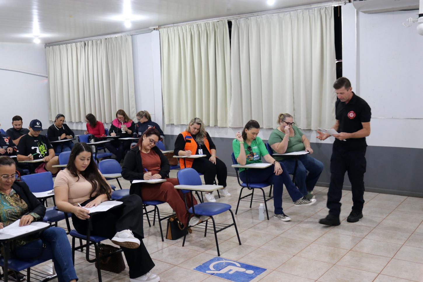 TREINAMENTO DE ATENDIMENTO HOSPITALAR ESTÁ SENDO REALIZADO PARA FUNCIONÁRIOS PÚBLICOS DE SÃO MIGUEL