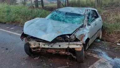 CAPOTAMENTO É REGISTRADO NA PR-495 ENTRE PATO BRAGADO