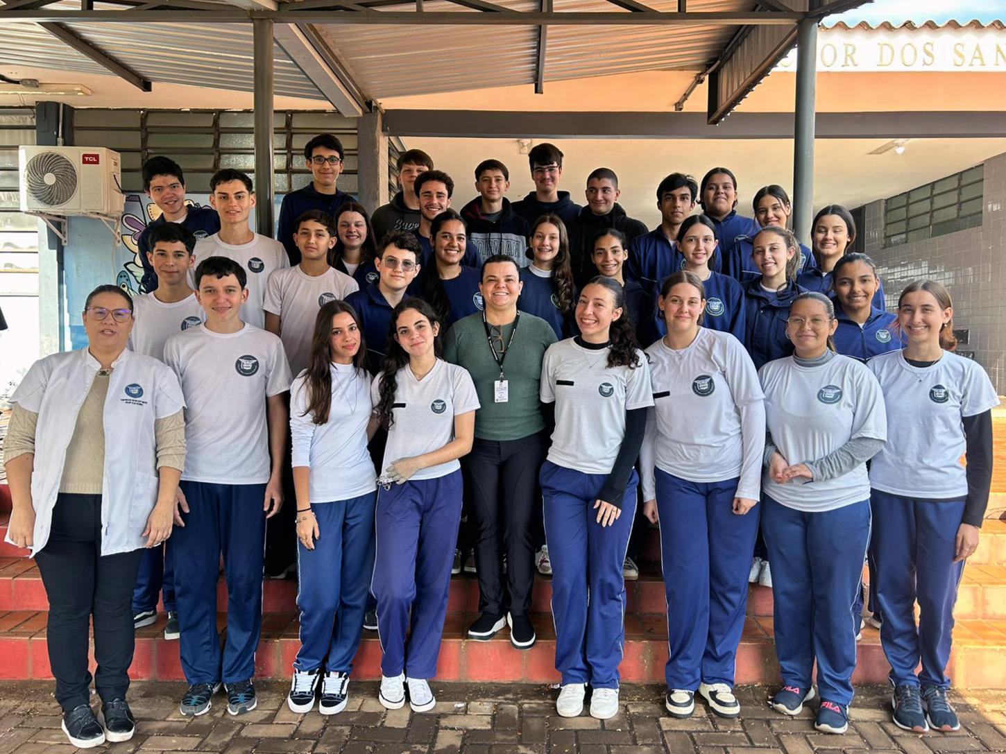 FARMACÊUTICA DO GOVERNO MUNICIPAL DE SÃO MIGUEL FAZ PALESTRA PARA ALUNOS DO COLÉGIO CÍVICO MILITAR NESTOR VICTOR DOS SANTOS