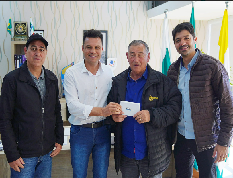 GOVERNO MUNICIPAL RECEBE REPRESENTANTES DO CONSELHO DE DESENVOLVIMENTO DOS MUNICÍPIOS LINDEIROS