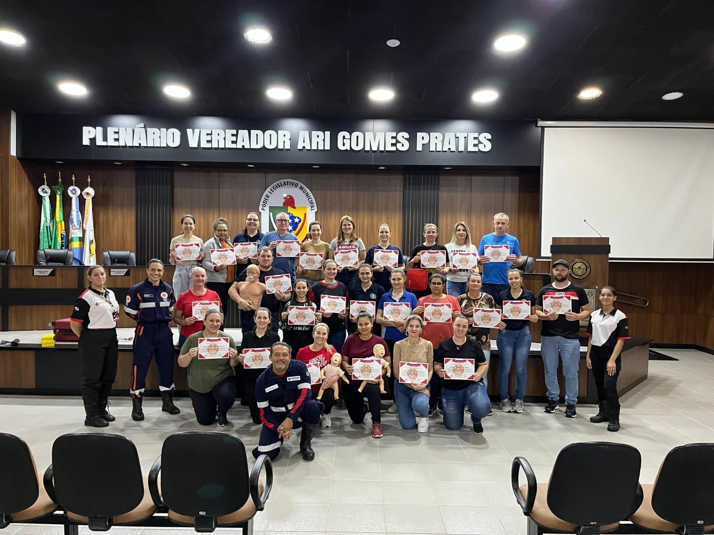 ITAIPULÂNDIA FORMA BRIGADISTAS PARA PREVENÇÃO E COMBATE A INCÊNDIOS NAS INSTITUIÇÕES DE ENSINO