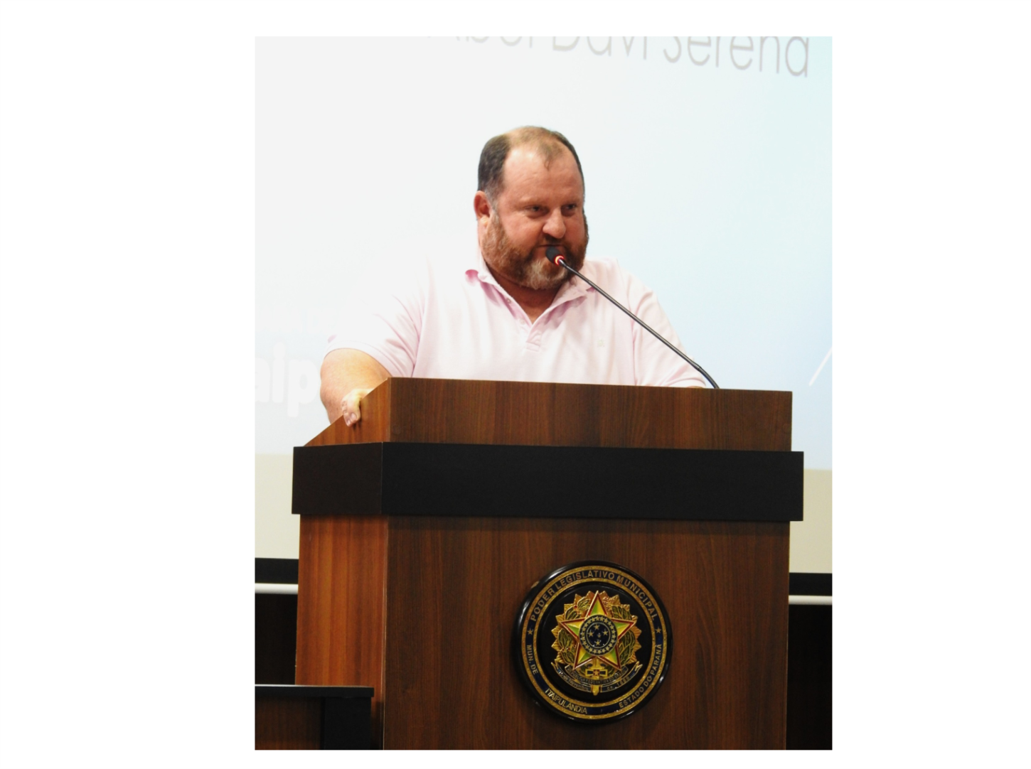 PRESIDENTE DA CÂMARA DE ITAIPULÂNDIA DEFENDE MELHORIAS EM RODOVIAS, ESPAÇOS COMUNITÁRIOS E INCENTIVO À SUINOCULTURA