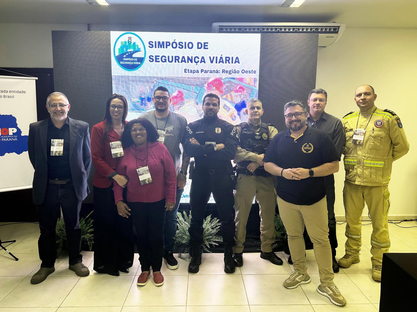 REPRESENTANTES DE SÃO MIGUEL DO IGUAÇU PARTICIPAM DO 1º SIMPÓSIO DE SEGURANÇA VIÁRIA EM CASCAVEL