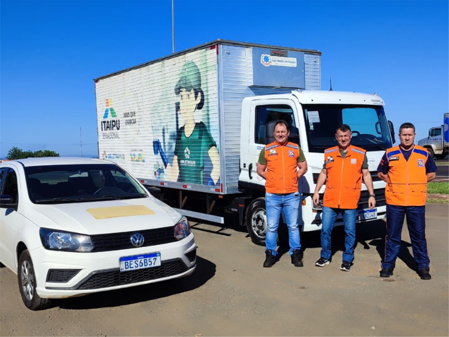 SÃO MIGUEL - DEFESA CIVIL ENTREGA NOVA REMESSA DE DONATIVOS AO MUNICÍPIO DE RIO BONITO DO IGUAÇU