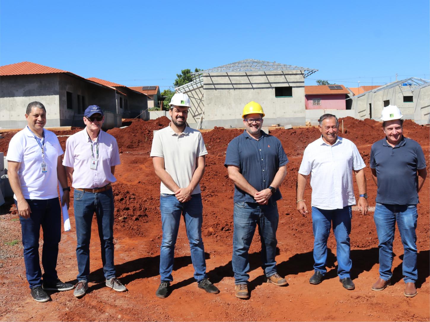 VISITA TÉCNICA DA COHAPAR ACOMPANHA ANDAMENTO DAS OBRAS DO CONDOMÍNIO DO IDOSO EM SÃO MIGUEL DO IGUAÇU