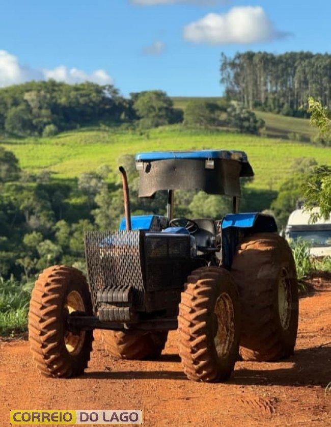 TRATOR É FURTADO ENTRE RAMILÂNDIA E MISSAL
