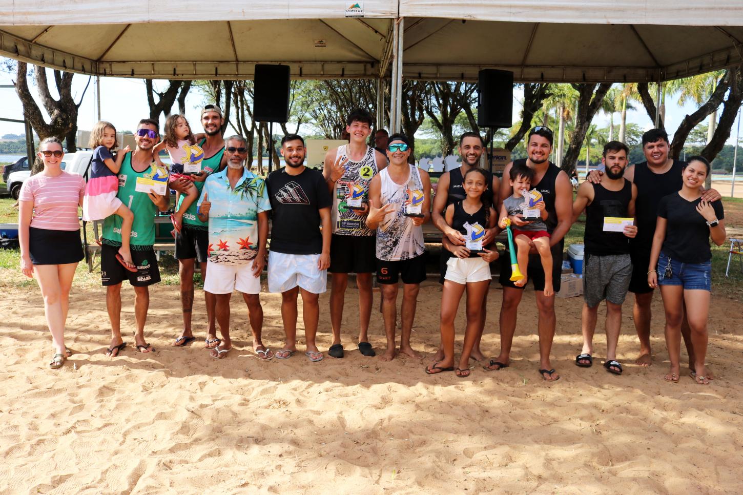 VÔLEI DE PRAIA MOVIMENTA A PRAINHA DURANTE O ‘SÃO MIGUEL MAIS VERÃO’