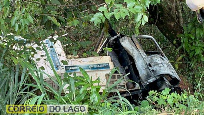 ACIDENTE COM CAMINHÃO DEIXA MORTOS NA PR-497 ENTRE MISSAL E ITAIPULÂNDIA