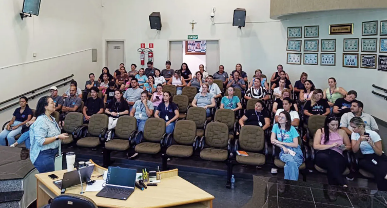 AGENTES COMUNITÁRIOS DE SAÚDE E DE ENDEMIAS DE SÃO MIGUEL REALIZAM CAPACITAÇÃO SOBRE O CONTROLE DE ZOONOSES