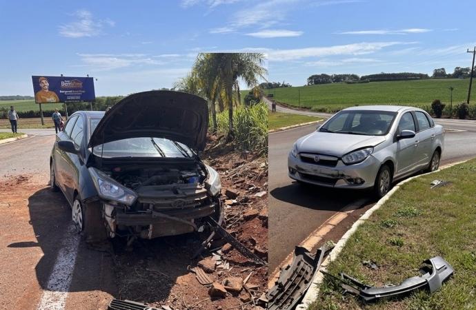 COLISÃO ENTRE CARROS DEIXA GESTANTE FERIDA NO TREVO DE ACESSO A ITAIPULÂNDIA