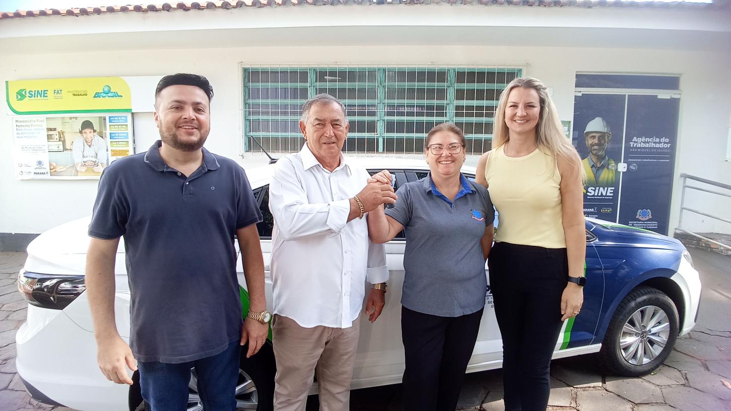 NOVO VEÍCULO AMPLIA ATUAÇÃO DA AGÊNCIA DO TRABALHADOR EM SÃO MIGUEL DO IGUAÇU