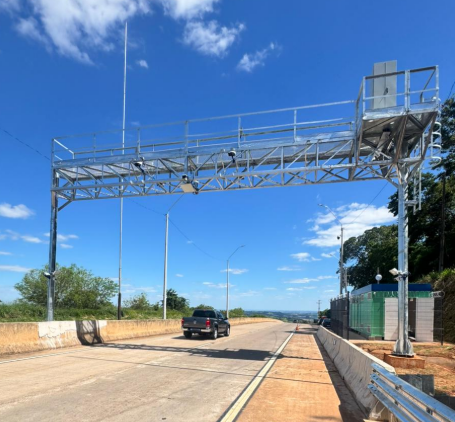 PROPRIETÁRIOS DE VEÍCULOS RECLAMAM DE GOLPISTAS QUE USAM PEDÁGIO PARA COBRANÇAS INEXISTENTES