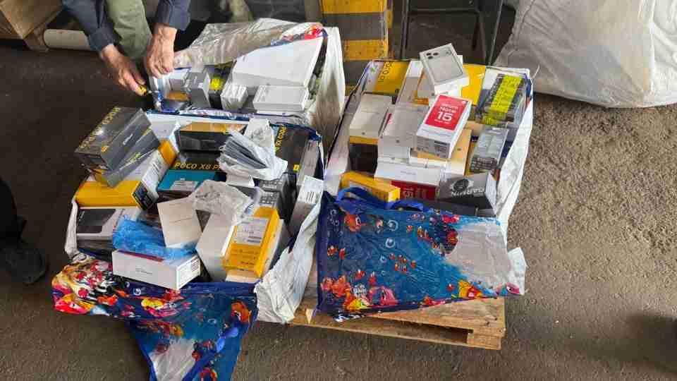 RECEITA FEDERAL APREENDE CARGA DE MAIS DE R$ 1,3 MILHÃO NA BR-277, EM SANTA TEREZA DO OESTE