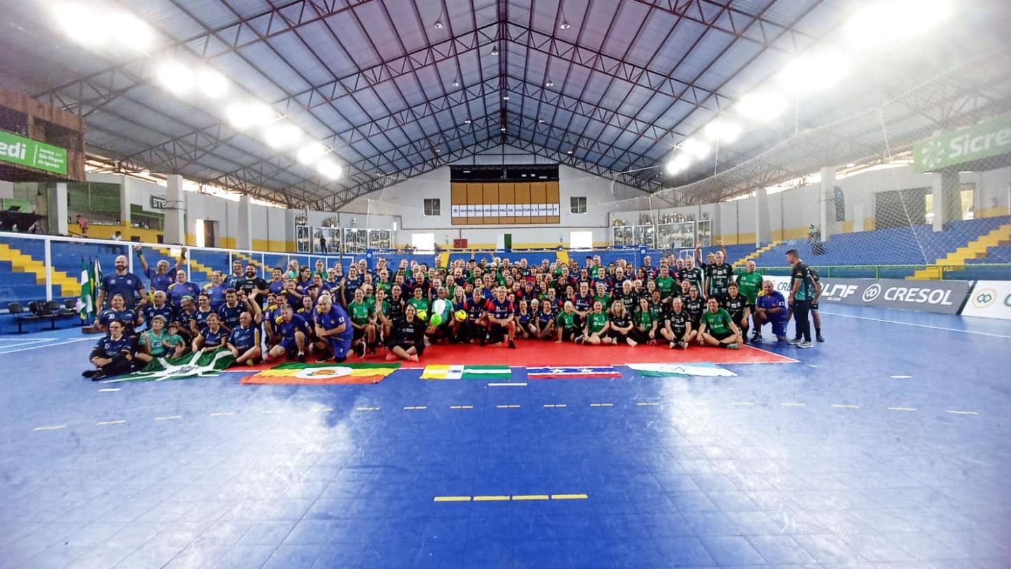 SÃO MIGUEL DO IGUAÇU SE DESTACA EM COMPETIÇÕES E CELEBRA INTEGRAÇÃO NO ESPORTE DURANTE O FIM DE SEMANA