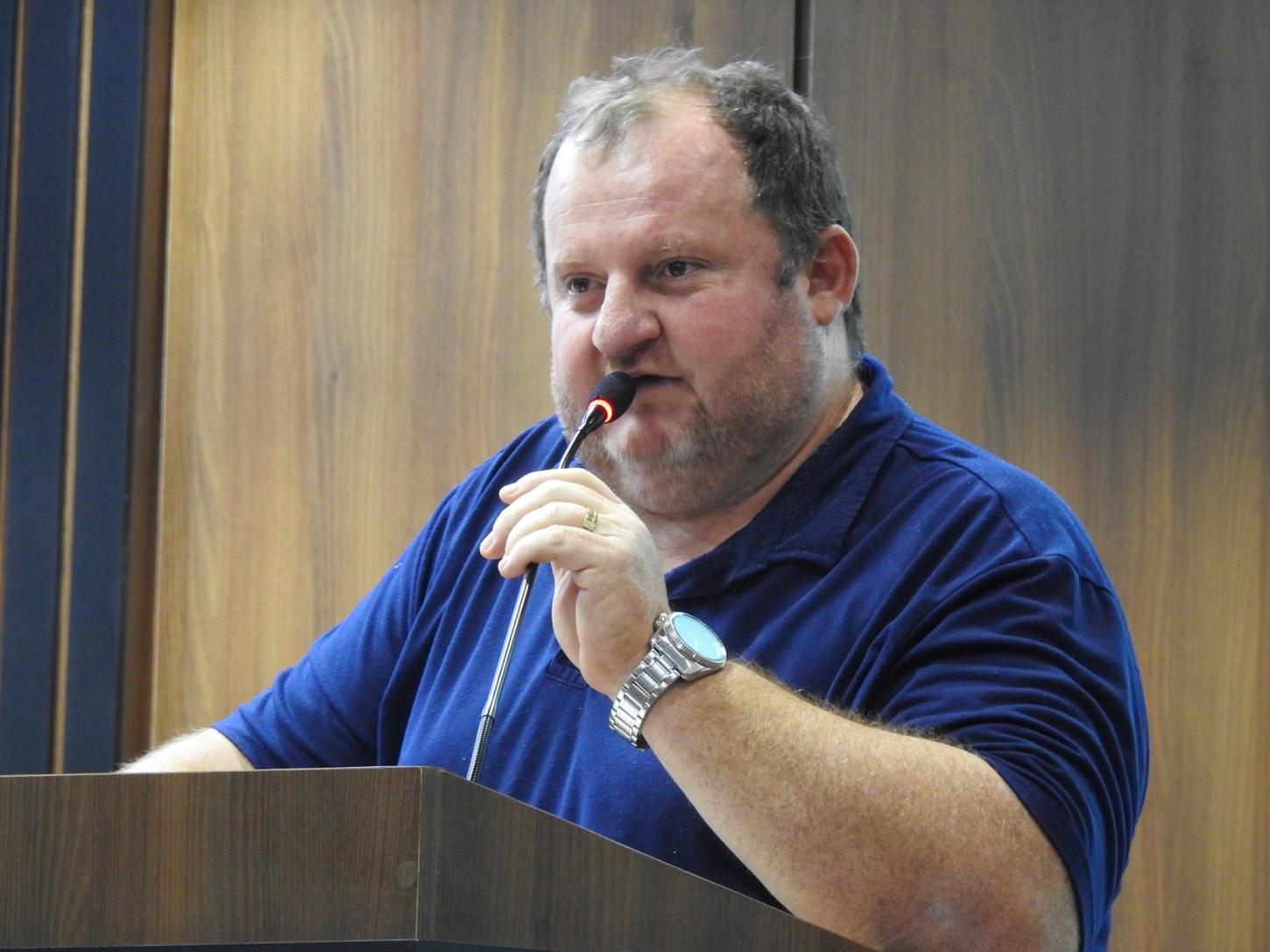 VEREADOR ABEL SERENA PROPÕE SUBSÍDIO INTEGRAL PARA ÓCULOS E PRÓTESES EM ITAIPULÂNDIA