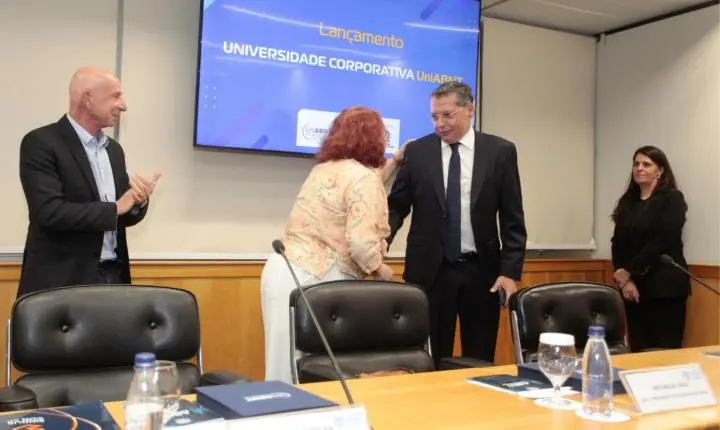 ABNT LANÇA UNIABNT EM PARCERIA COM A UDC