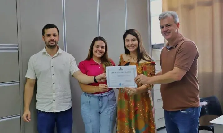 CERTIFICADOS DE ELOGIO RECONHECEM PROFISSIONAIS DA SAÚDE EM ITAIPULÂNDIA