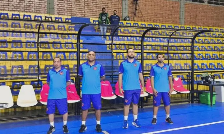 COPA UNIÃO: AFI UNIGUAÇU ITAIPULÂNDIA GOLEIA PALMAS E FAZ FESTA COM A TORCIDA