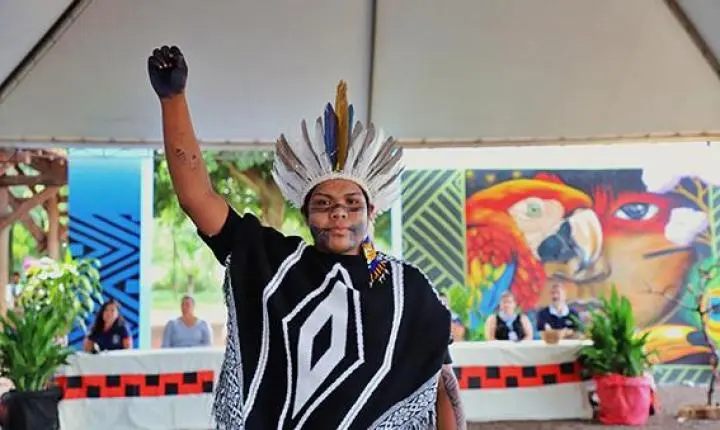 ESCOLA ESTADUAL ARANDU RENDA REALIZA ABERTURA DA 8ª SEMANA CULTURAL INDÍGENA EM ITAIPULÂNDIA