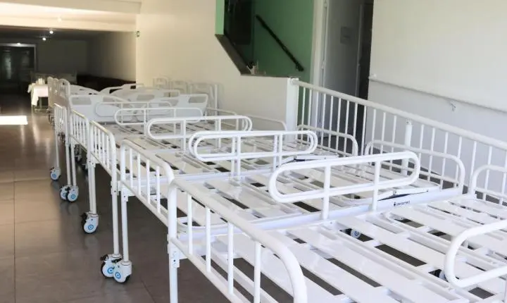 GOVERNO MUNICIPAL DE SÃO MIGUEL ENTREGA NOVAS CAMAS HOSPITALARES AO LAR DOS IDOSOS DOM SCALABRINI