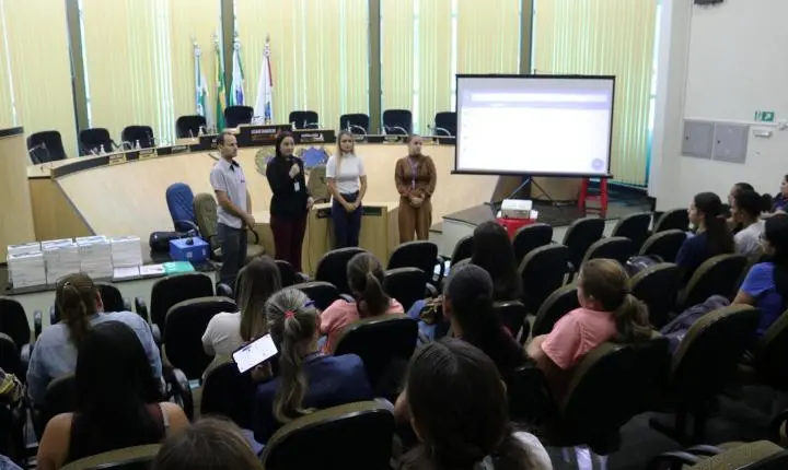 GOVERNO MUNICIPAL ENTREGA 57 TABLETS PARA AGENTES DE SAÚDE E MODERNIZA ATENDIMENTO EM SÃO MIGUEL DO IGUAÇU