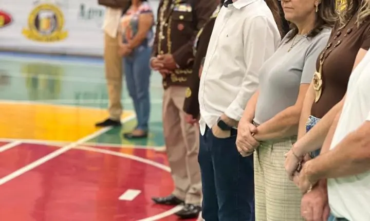MATELÂNDIA REALIZA ENTREGA DE UNIFORMES PARA GUARDA-VIDAS MIRIM