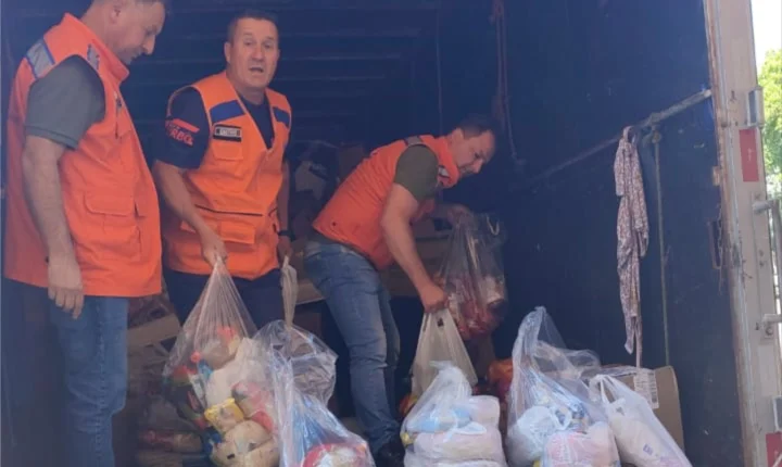 SÃO MIGUEL - DEFESA CIVIL ENTREGA NOVA REMESSA DE DONATIVOS AO MUNICÍPIO DE RIO BONITO DO IGUAÇU